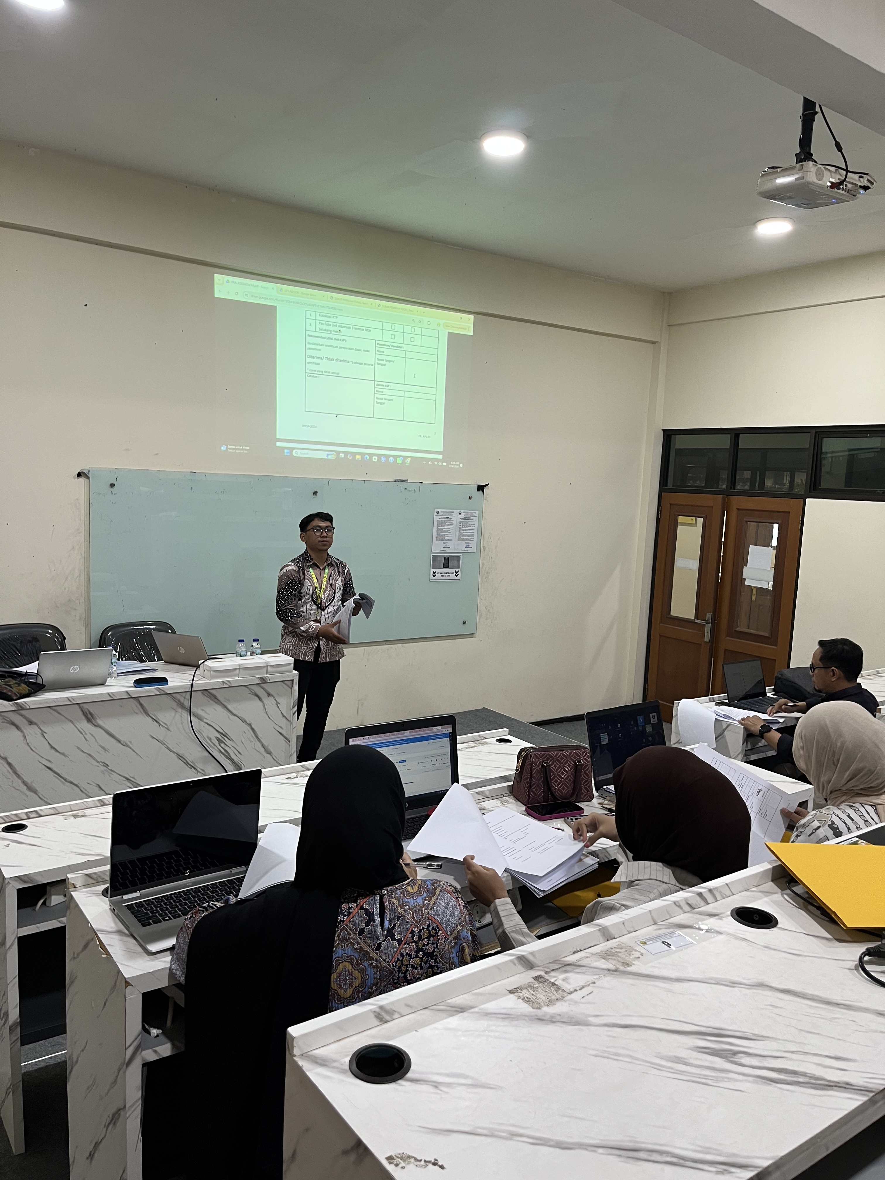 Strategy Execution and PMO Manager untuk Profesional